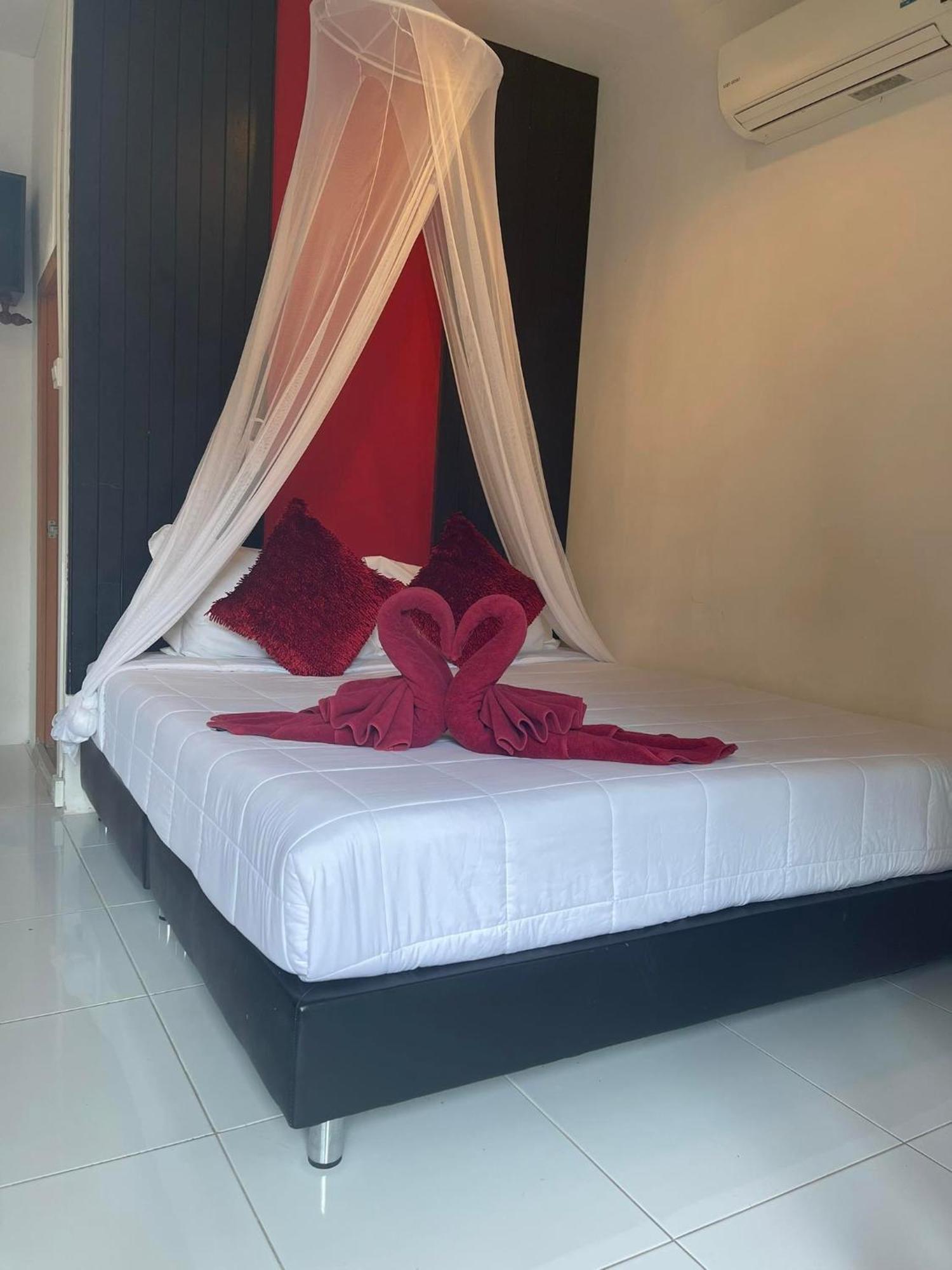 Phangan Cove Beach Resort ศรีธนู ภายนอก รูปภาพ